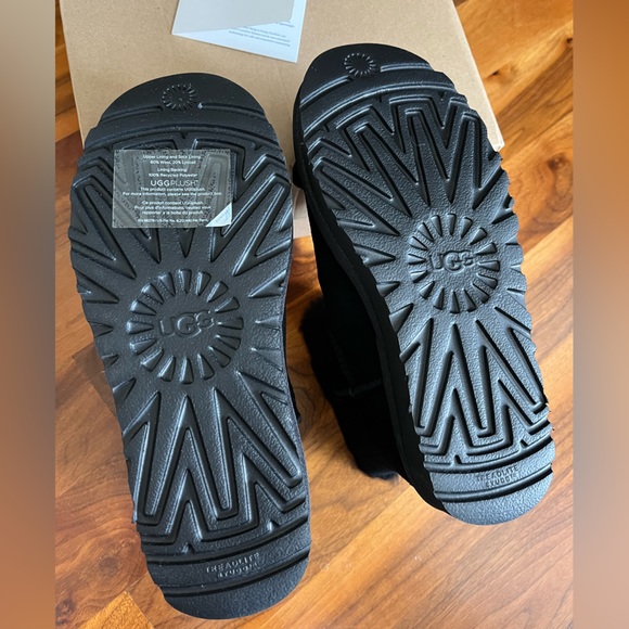 UGG Mini Bailey Button Gem Swarovski Crystal Black Suede Boots size 37, … - Picture 5 of 15